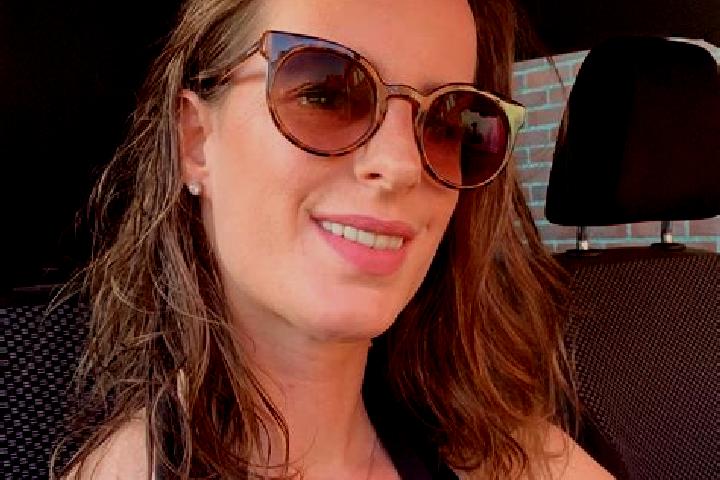 Emily, 34 — Escort in Val-Meer, Belgium
