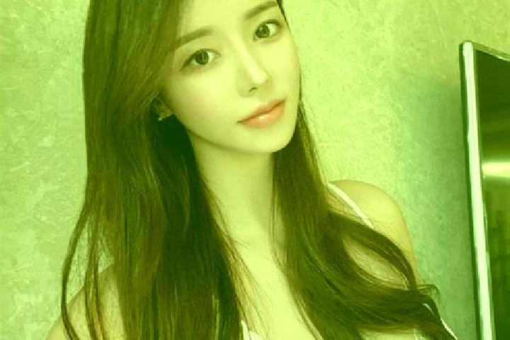 Emily, 34 — Escort in Xunjian, China