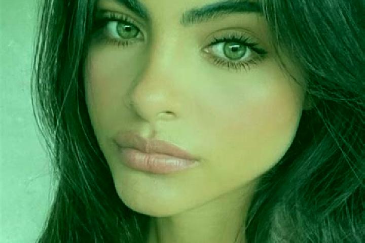 Emily, 35, a black dark-eyed indian companion based in Tlogowungu. Offering Fetish, Roleplay, Massage, Striptease. Available for incall and outcall, overnigh...