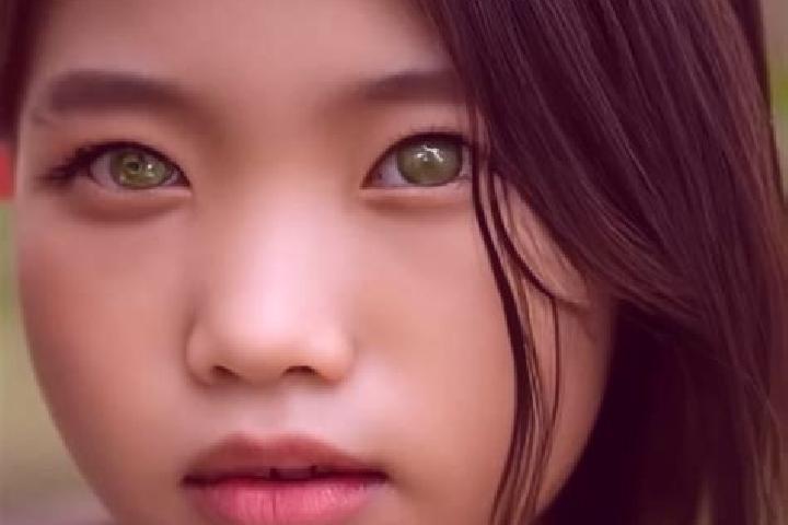 Emily, 35, a red green-eyed asian companion based in Mezquite Grande. Offering BDSM, A-Level, OWO. Available for incall and outcall, day and evening dates.
