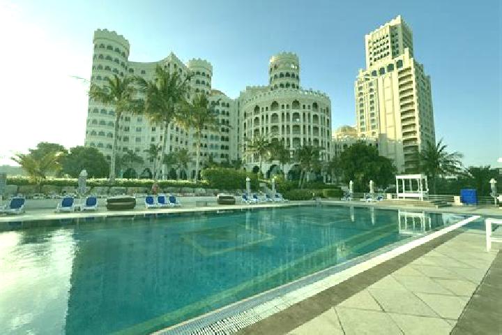 Emily, 35 — Escort in Al Husayniyah, Egypt