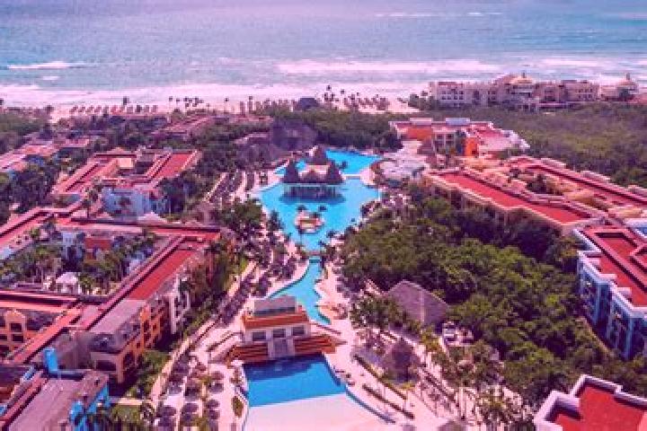 Emily, 35 — Escort in El Paraiso, Mexico