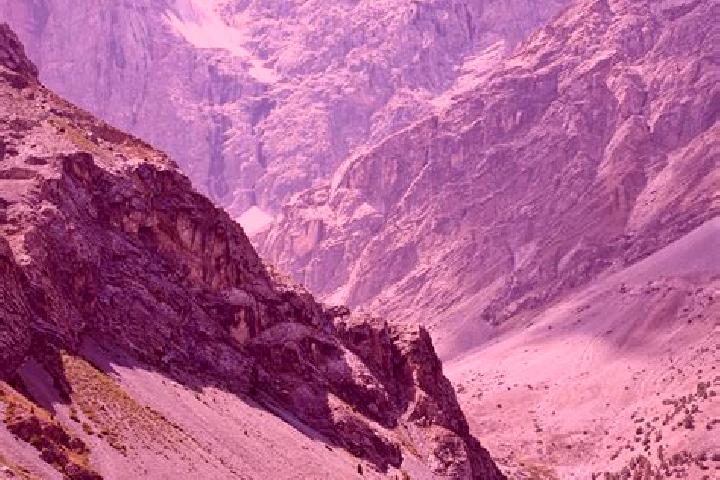 Emily, 35 — Escort in Gharavuti, Tajikistan