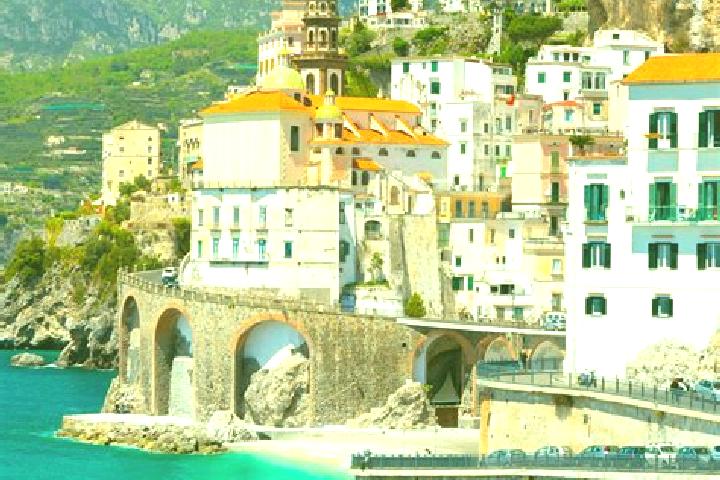 Emily, 35 — Escort in Talmassons, Italy