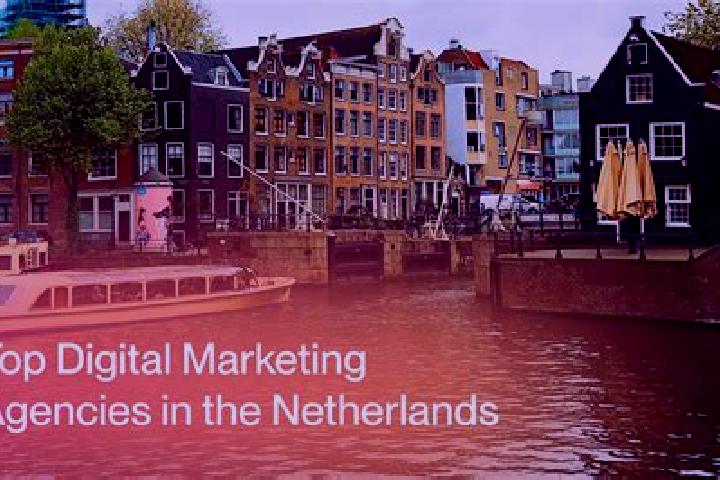Emily, 35 — Escort in Vrieheide, Netherlands