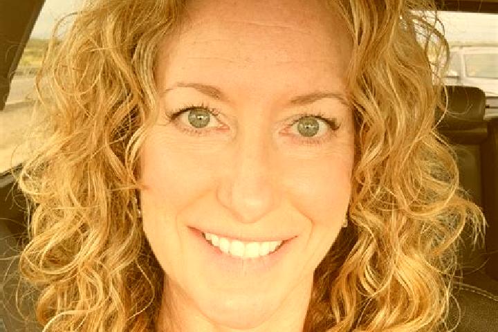 Emily, 36, a blonde amber-eyed middle eastern companion based in Varnita. Offering Travel Companion, Erotic Massage, Striptease, A-Level. Available for incal...