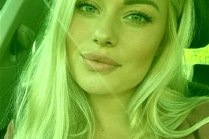 Emily, 36, a blonde hazel-eyed mediterranean companion based in Magny-Cours. Offering BDSM, Domination, Duos, Tantra, Roleplay. Available for incall and outc...