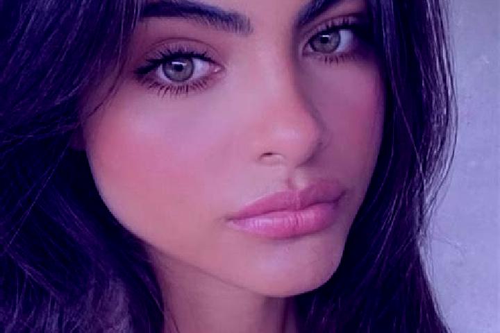 Emily, 36, a brunette dark-eyed mediterranean companion based in Herschberg. Offering Prostate Massage, Fetish, Dinner Date, Duos. Available for incall and o...