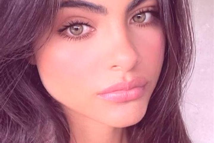 Emily, 36, a brunette grey-eyed indian companion based in Highley. Offering GFE, Roleplay, CIM, OWO. Available for incall and outcall, day and evening dates.