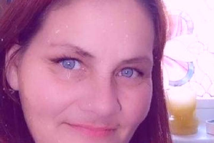 Emily, 36, a red dark-eyed slavic companion based in Geraberg. Offering Travel Companion, Girlfriend Experience, Tantra. Available for incall and outcall, da...
