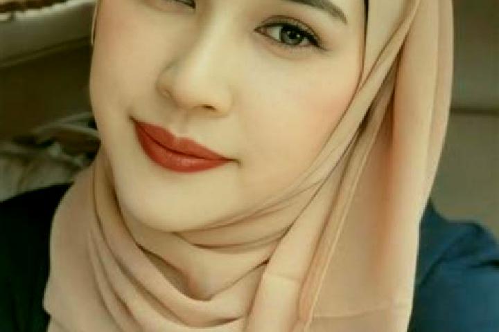 Emily, 36 — Escort in Cikadu Wetan, Indonesia