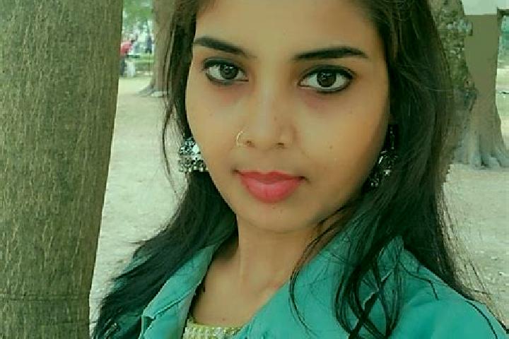 Emily, 36 — Escort in Rajpur, India
