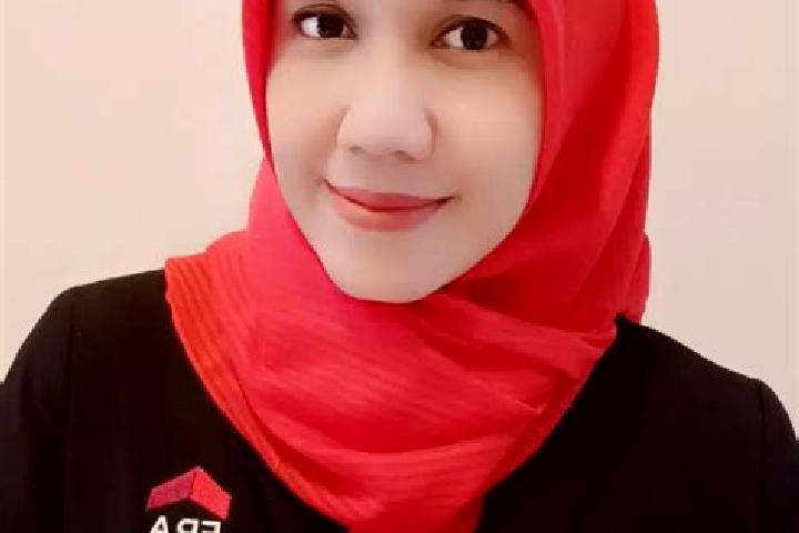 Emily, 36 — Escort in Sawangan, Indonesia
