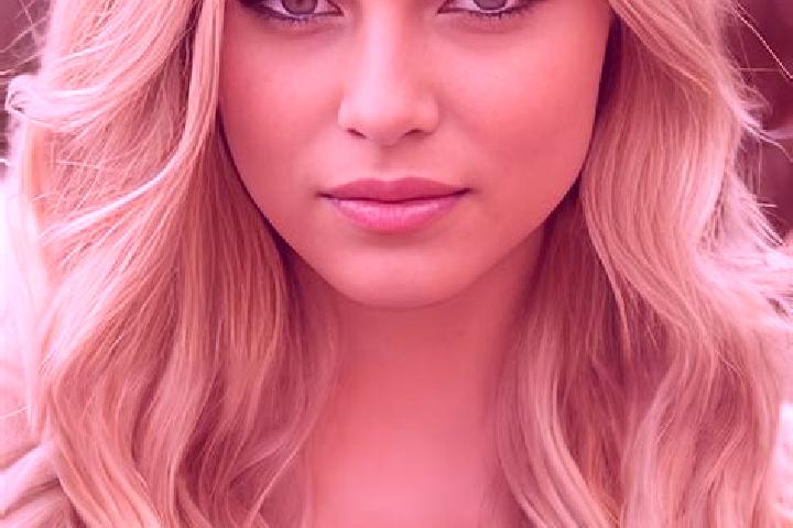 Emily, 37, a blonde amber-eyed mediterranean companion based in Guaiba. Offering OWO, Dinner Date, Erotic Massage, Deep French Kissing, A-Level. Available fo...