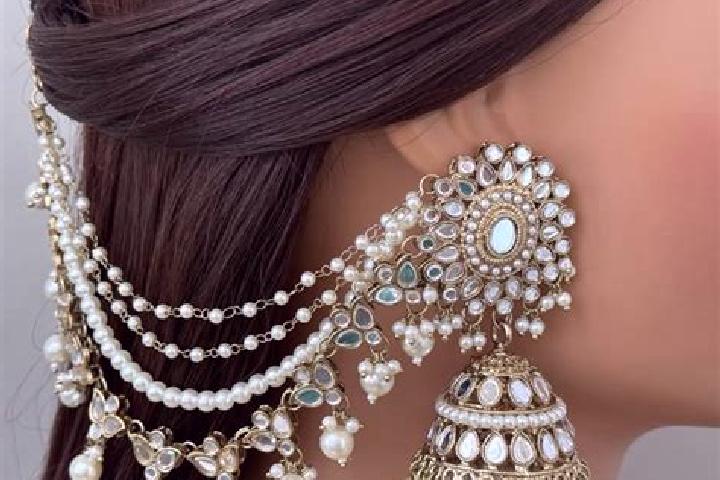 Emily, 37, a blonde dark-eyed indian companion based in Baho. Offering Domination, A-Level, Travel Companion, Duos. Available for incall and outcall, overnig...