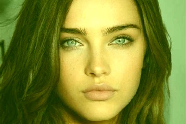 Emily, 37, a brunette blue-eyed caribbean companion based in Iona. Offering GFE, Fetish, OWO. Available for incall and outcall, day and evening dates.