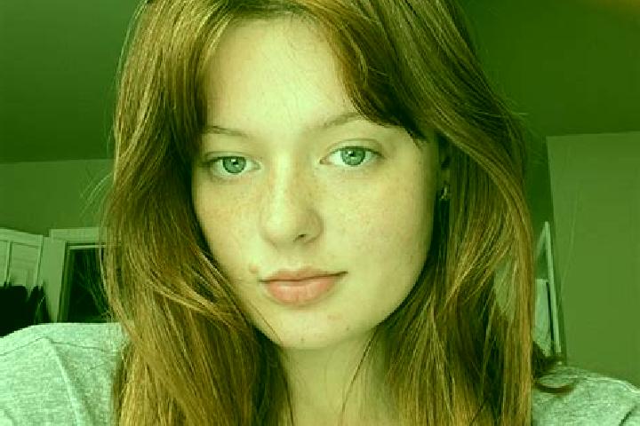 Emily, 37, a chestnut green-eyed mixed companion based in Big Lake. Offering Overnight, Roleplay. Available for incall and outcall, day and evening dates.