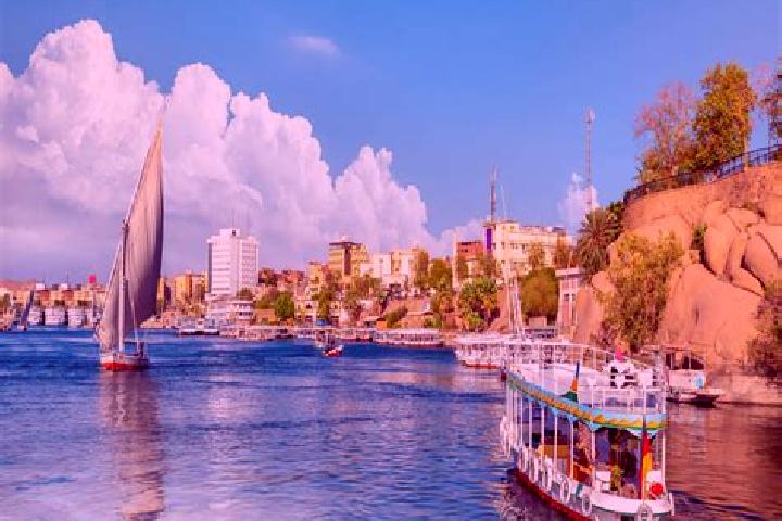 Emily, 37 — Escort in Al Khankah, Egypt
