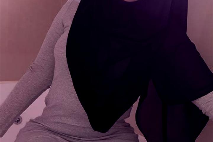 Emily, 37 — Escort in Bani Bakr, Yemen