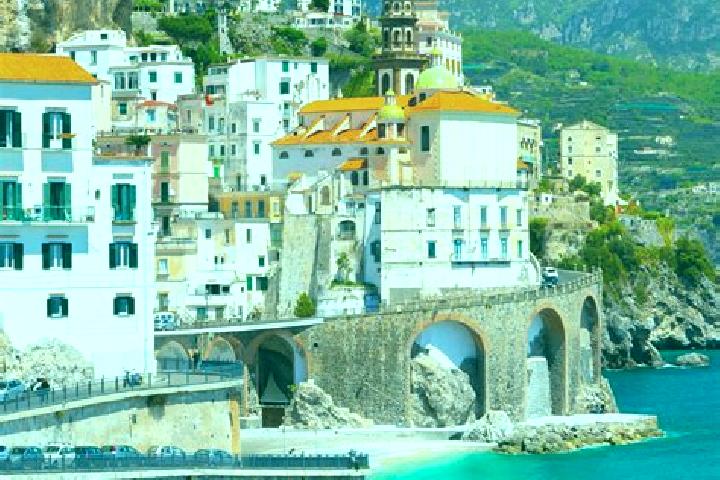 Emily, 37 — Escort in Cengio Alto, Italy