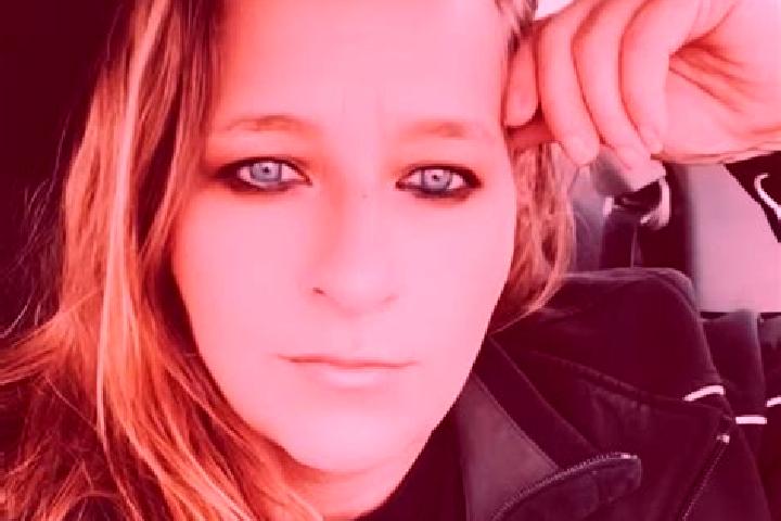 Emily, 37 — Escort in Postville, United States