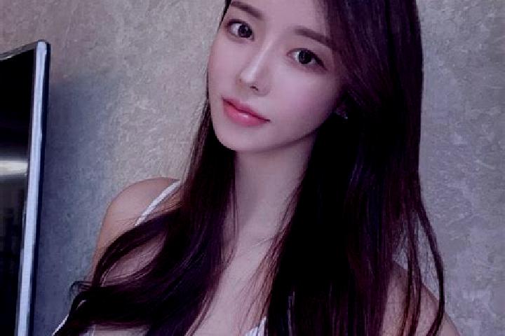 Emily, 37 — Escort in Rushanzhai, China