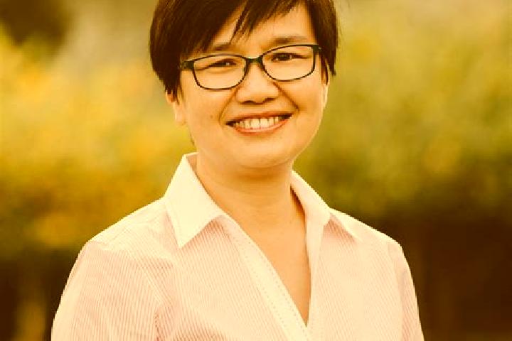 Emily, 37 — Escort in Shi ao, China