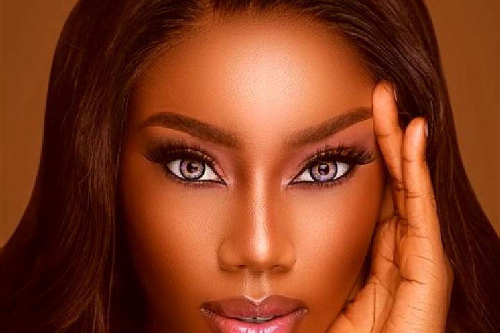 Emily, 38, a chestnut blue-eyed ebony companion based in Kybaky. Offering Overnight, Girlfriend Experience, Travel Companion, BDSM, Striptease. Available for...