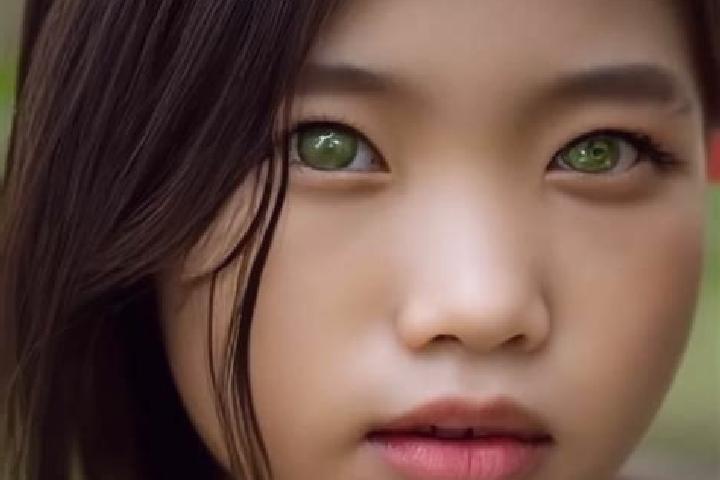 Emily, 38, a dark blonde green-eyed asian companion based in Tepeuestue. Offering Roleplay, OWO, Couples. Available for incall and outcall, day and evening d...