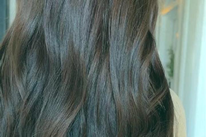 Emily, 38, a red brown-eyed slavic companion based in Rogers Park. Offering Erotic Massage, Party Girl, Fetish. Available for incall and outcall, overnight b...