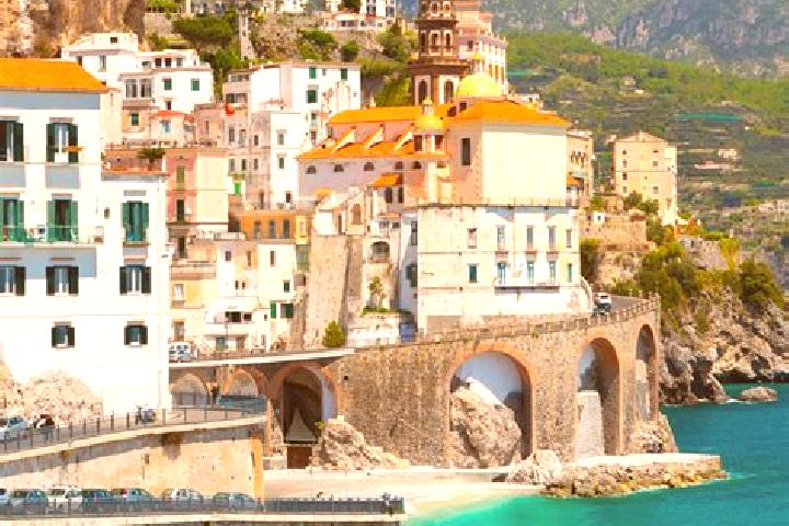 Emily, 38 — Escort in Caldiero, Italy