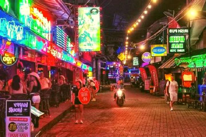 Emily, 38 — Escort in Chawang, Thailand