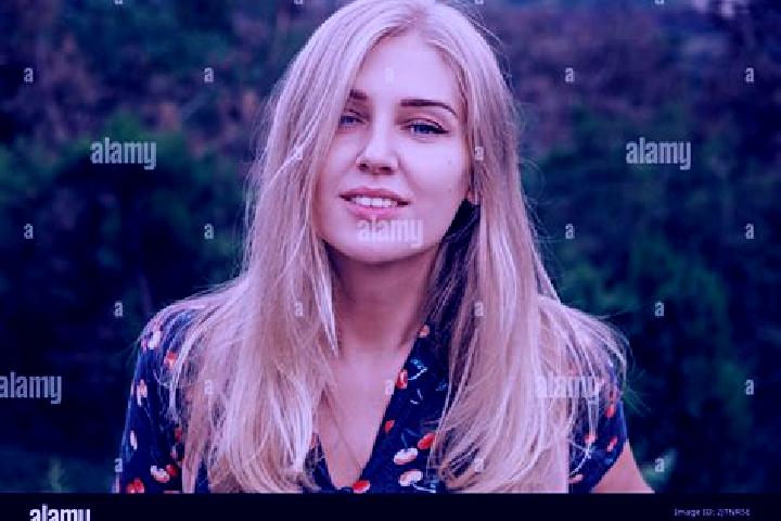 Emily, 39, a blonde blue-eyed middle eastern companion based in Strawberry Hill. Offering Striptease, Fetish, GFE, Domination, Prostate Massage. Available fo...