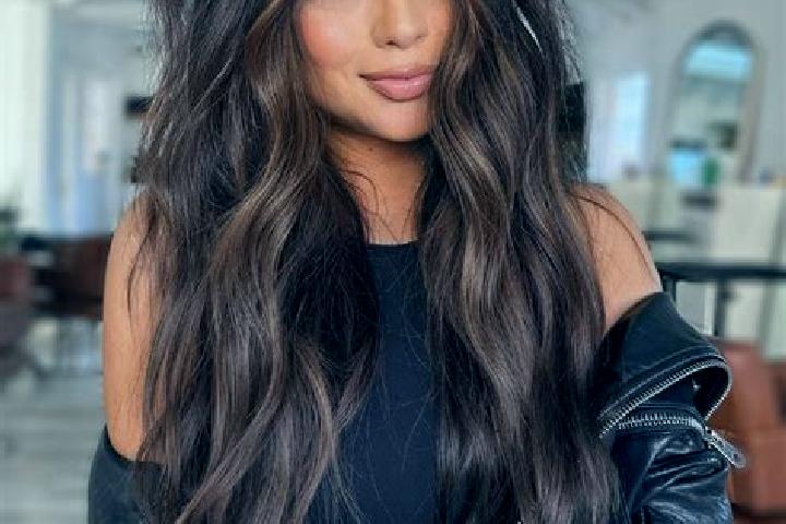 Emily, 39, a brunette dark-eyed slavic companion based in Mezozombor. Offering Striptease, Erotic Massage, BDSM, Girlfriend Experience. Available for incall ...