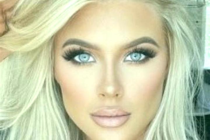 Emily, 39, a platinum blonde brown-eyed latina companion based in El Cisne. Offering BDSM, Domination, Striptease. Available for incall and outcall, day and ...