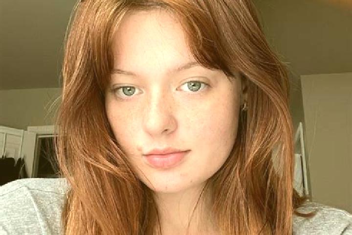 Emily, 39, a red grey-eyed mixed companion based in Khowa. Offering Couples, CIM, Dinner Date. Available for incall and outcall, overnight bookings available.
