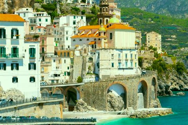 Emily, 39 — Escort in Brindisi, Italy