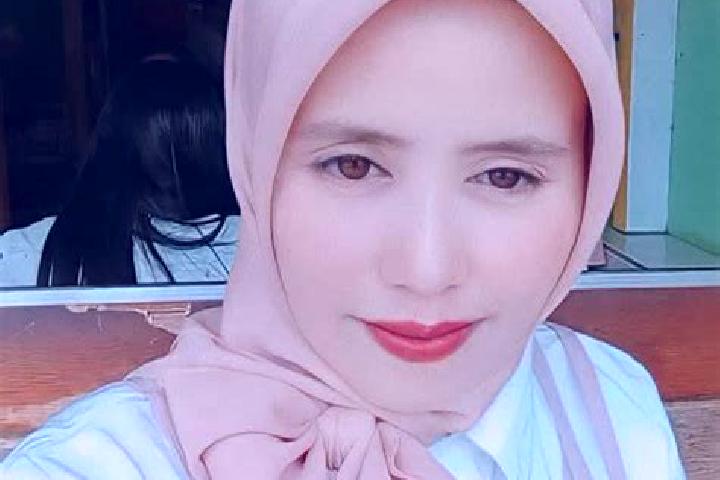 Emily, 39 — Escort in Kepahiang, Indonesia