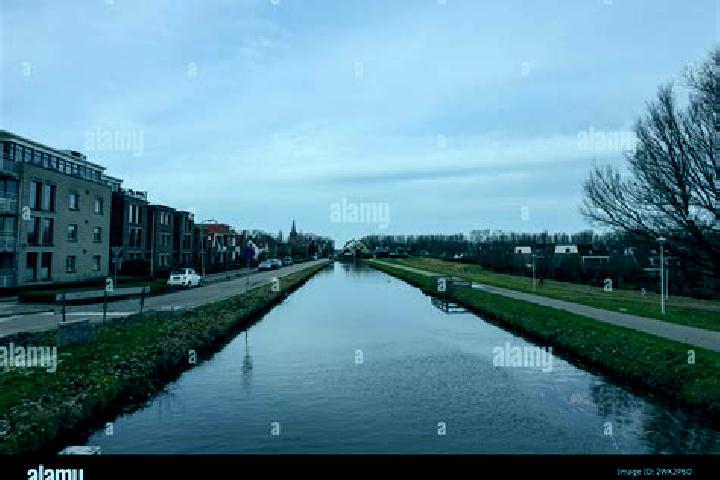Emily, 39 — Escort in Nieuwerkerk, Netherlands