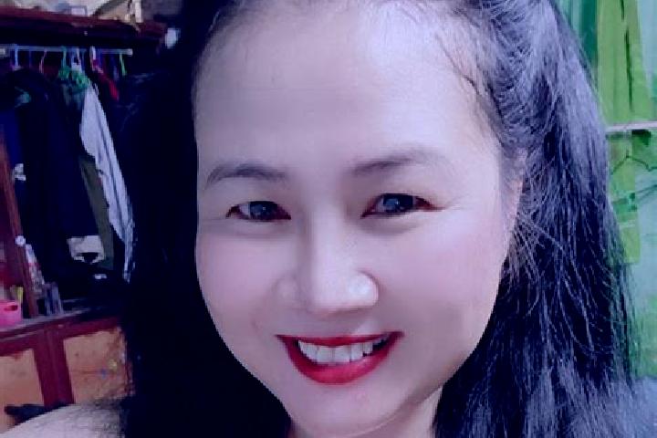 Emily, 39 — Escort in Nong Ha, Vietnam
