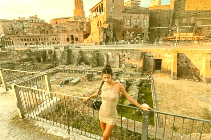 Emily, 39 — Escort in Pero, Italy