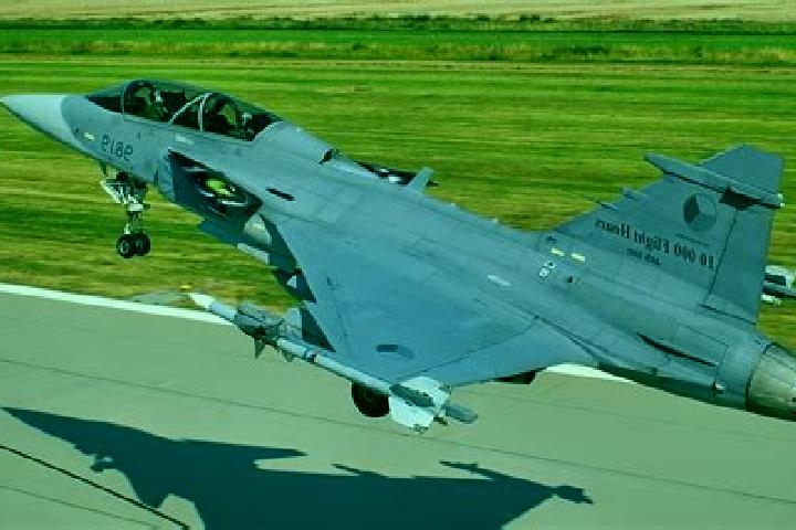 Emily, 39 — Escort in Pritluky, Czech Republic