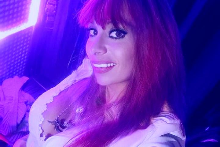 Emily, 39 — Escort in Vallejera de Riofrio, Spain