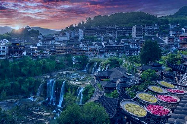 Emily, 39 — Escort in Xinsi Zhen, China