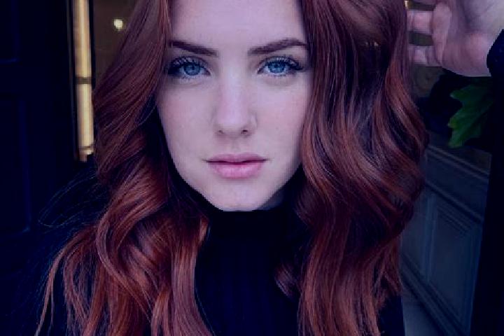 Emma, 20, a auburn blue-eyed latina companion based in Byriuky. Offering Striptease, Duos, CIM. Available for incall and outcall, day and evening dates.