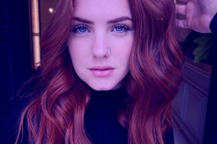 Emma, 20, a auburn blue-eyed latina companion based in Capu Piscului. Offering Overnight, Dinner Date, GFE. Available for incall and outcall, overnight booki...