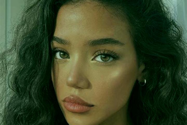 Emma, 20, a black brown-eyed mediterranean companion based in Mamouroula. Offering CIM, Girlfriend Experience, Party Girl, BDSM. Available for incall and out...