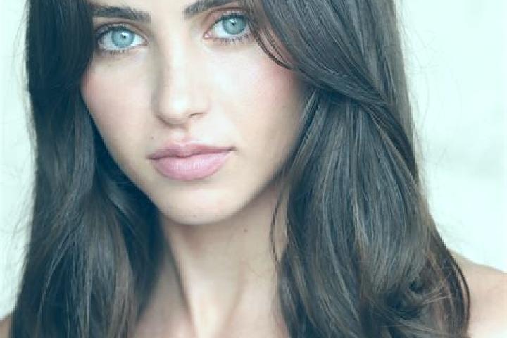 Emma, 20, a brunette brown-eyed middle eastern companion based in Welling. Offering Prostate Massage, Massage, Overnight. Available for incall and outcall, o...