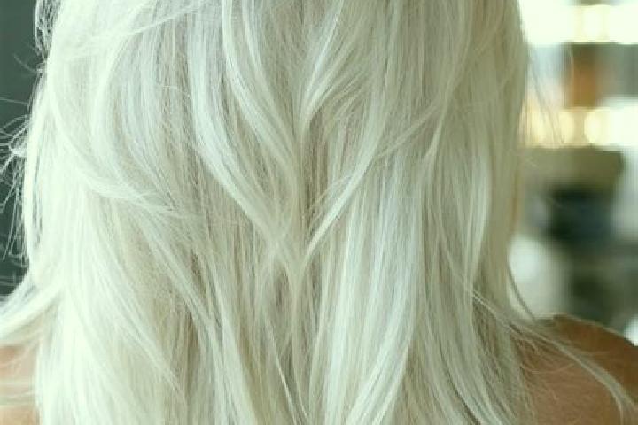 Emma, 20, a platinum blonde grey-eyed asian companion based in Aragua. Offering Dinner Date, Deep French Kissing, Massage, Tantra. Available for incall and o...