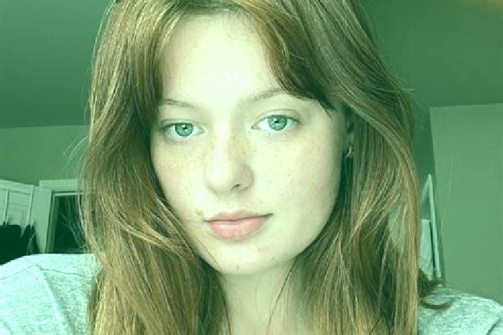 Emma, 20, a red grey-eyed european companion based in Alsoujlak. Offering A-Level, Girlfriend Experience, Dinner Date. Available for incall and outcall, day ...